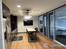 Expansive - Austin Highland