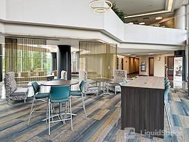 Regus | MN, Brooklyn Center - N Summit Dr