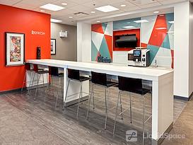 Regus | 201st Street