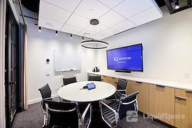 iQ Offices | 302 Bay St.