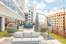 Expansive - Main Street