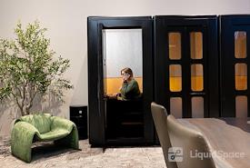 Expansive - 216 Coworking