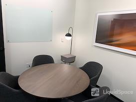 Industrious - Embarcadero