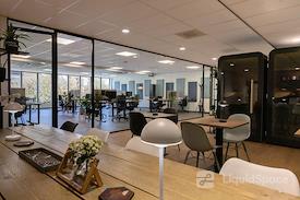 Frequency Work Lounge