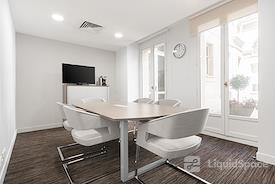 Signature | Paris, 72 Faubourg St Honoré