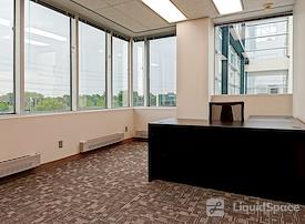 Regus | ON, Markham - 7300 Warden Ave