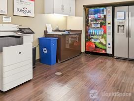 Regus | 100 Horizon