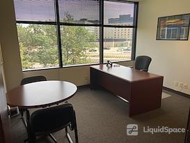 OffiCenters at International Plaza