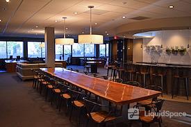 580 Executive Center