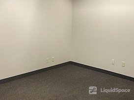 Minnetonka OffiCenter