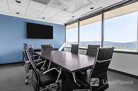 Regus || SouthBridge Center