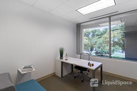 Regus | Sunroad Corporate Center