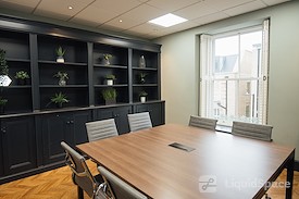 Wizu Workspace | Royal House