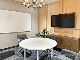 Regus | Quezon City, One Vertis Plaza