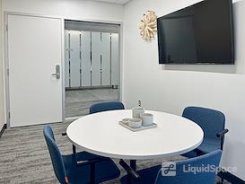 Regus | NJ, Hasbrouck Heights - State Route 17