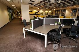 CorporateCubes.Co - 333 Collins