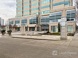 Regus || Liberty Centre Lloyd District