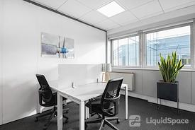 HQ | ROISSY HQ, Airport