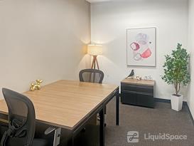Regus | Lamar Central