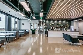 Lucid Private Offices | McKinney - Craig Ranch