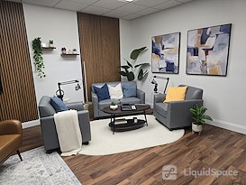 Crown Center Executive Suites (CCESuites)