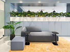 Regus | Makati, Victoria de Makati