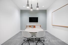 Regus | Plano - Spaces Legacy Central