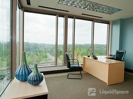 Regus | 2300 Lakeview