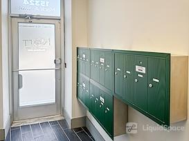 Regus | MI, Grosse Pointe Park - Mack Ave