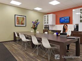 Regus | Shore Crossings