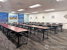 Regus | CO, Lakewood - Wadsworth Blvd