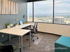 Regus | CA, Woodland Hills - Trillium Towers Center