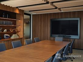 HQ | ROISSY HQ, Airport