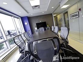 Regus | Ormsby III Forest Green
