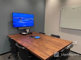 Industrious - 400 University Street