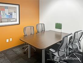 Regus | Roseland