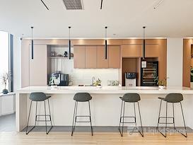 Regus | Wuxi, Junlai Square