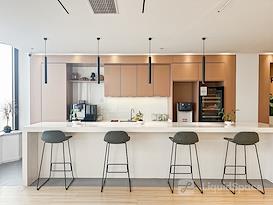 Regus | Wuxi, Junlai Square