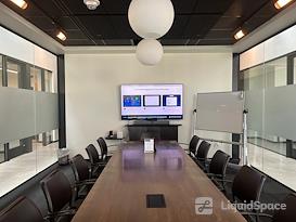 Industrious - Fashion Square