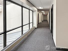 Regus | Irving - 320 Decker Drive