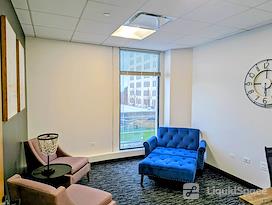 Venture X | Rolling Meadows