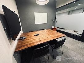 560 Flex by Cummins Station