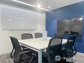 HQ | Bangkok, Blue Chips Building