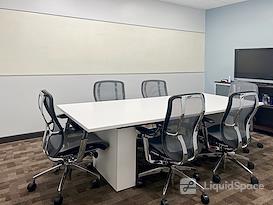 Regus | Perimeter Woods