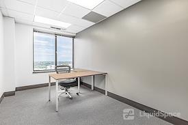 Regus | Clark Tower