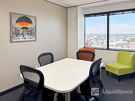 Regus | 5444 Westheimer