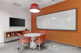 Regus | Budapest, Szervita Square