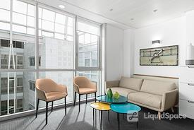 HQ | ROISSY HQ, Airport