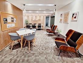 Regus | Hong Kong, 181 QRC