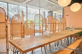 Crane | OUE Downtown